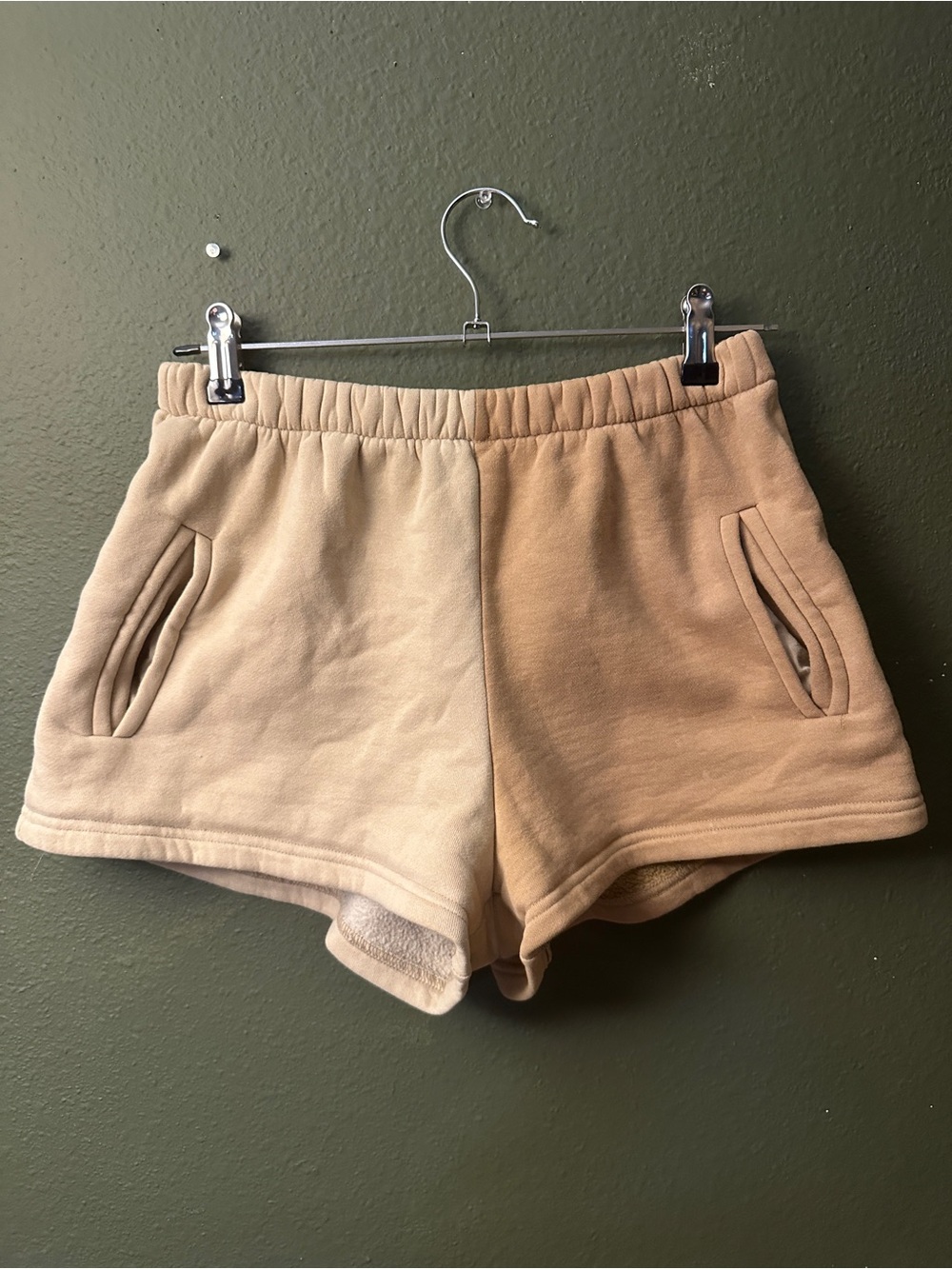 Women’s Two-Tone Beige Shorts with Elastic Waistband